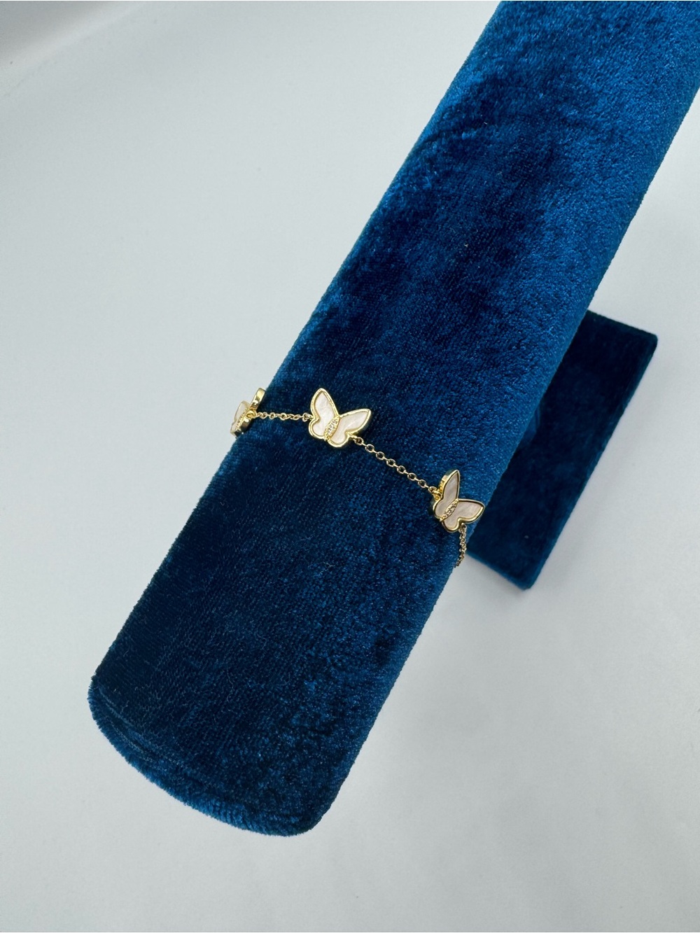 14K Mother-of-Pearl Bracelet - Picture 8 of 10